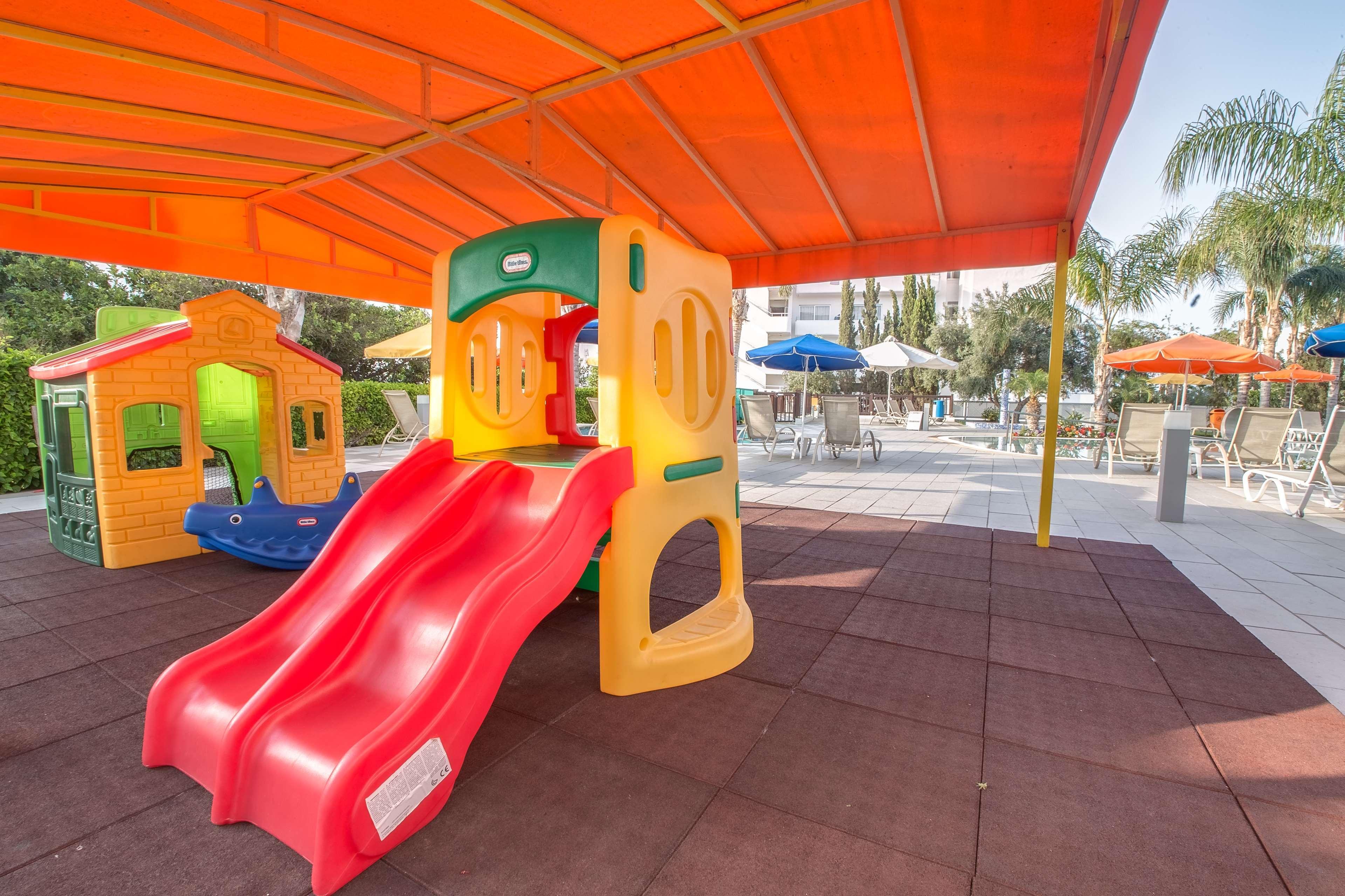 Anesis Hotel Ayia Napa Exterior photo