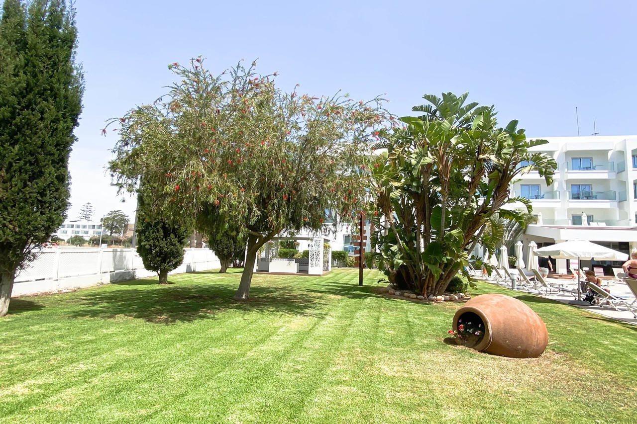 Anesis Hotel Ayia Napa Exterior photo