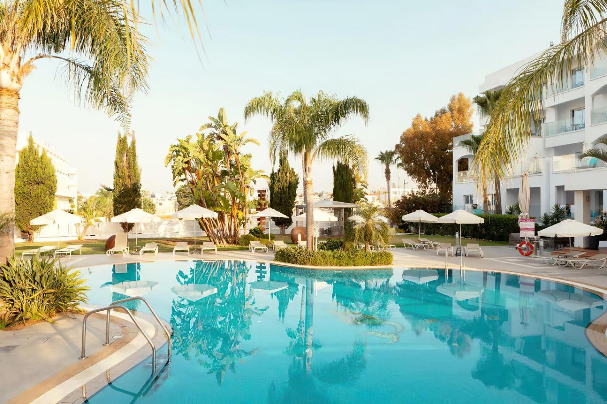 Anesis Hotel Ayia Napa Exterior photo